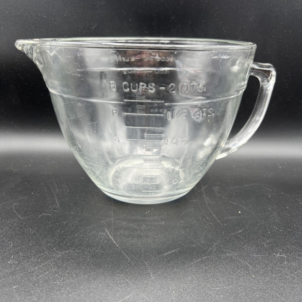 ANCHOR HOCKING 8 Cup 2 Qt Glass Measuring Cup Batter Bowl With Lip Spout